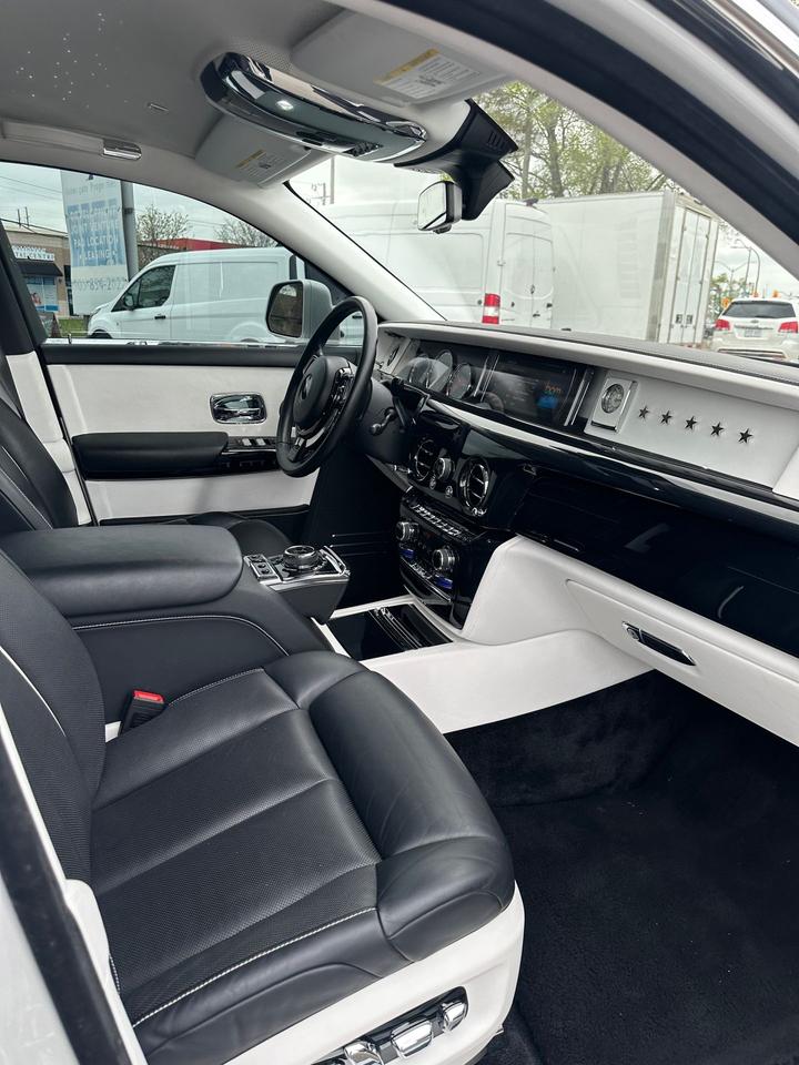 2018 Rolls Royce Phantom  - Photo #19