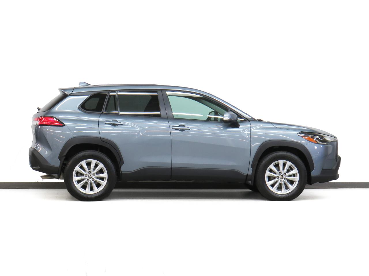2023 Toyota Corolla Cross LE | AWD | LaneDep | Heated Steering | CarPlay