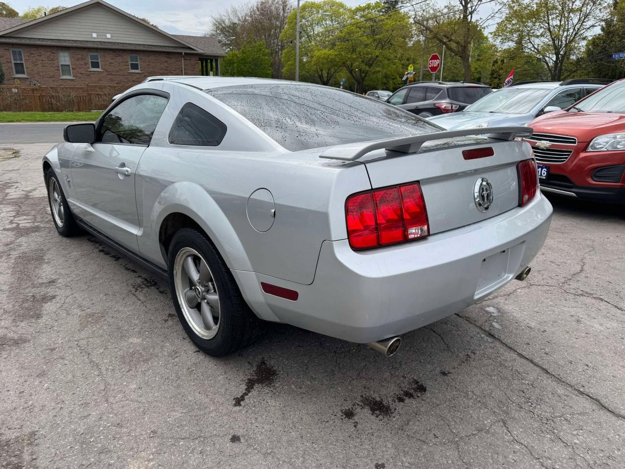 2006 Ford Mustang Cpe 2 dr - Photo #5