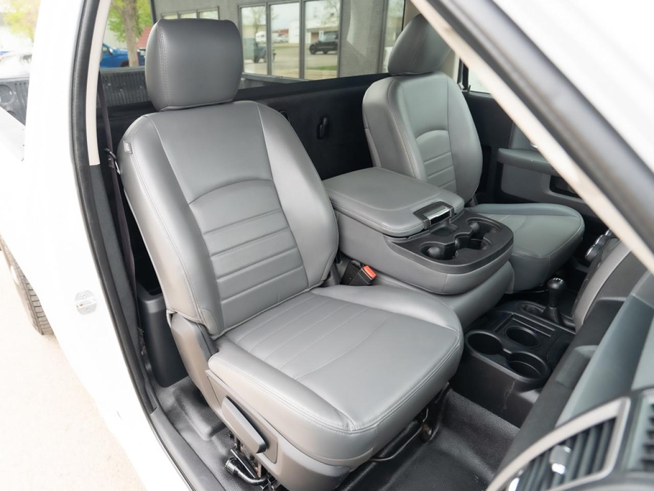 2016 RAM 2500 Tradesman Regular Cab 4WD Photo17