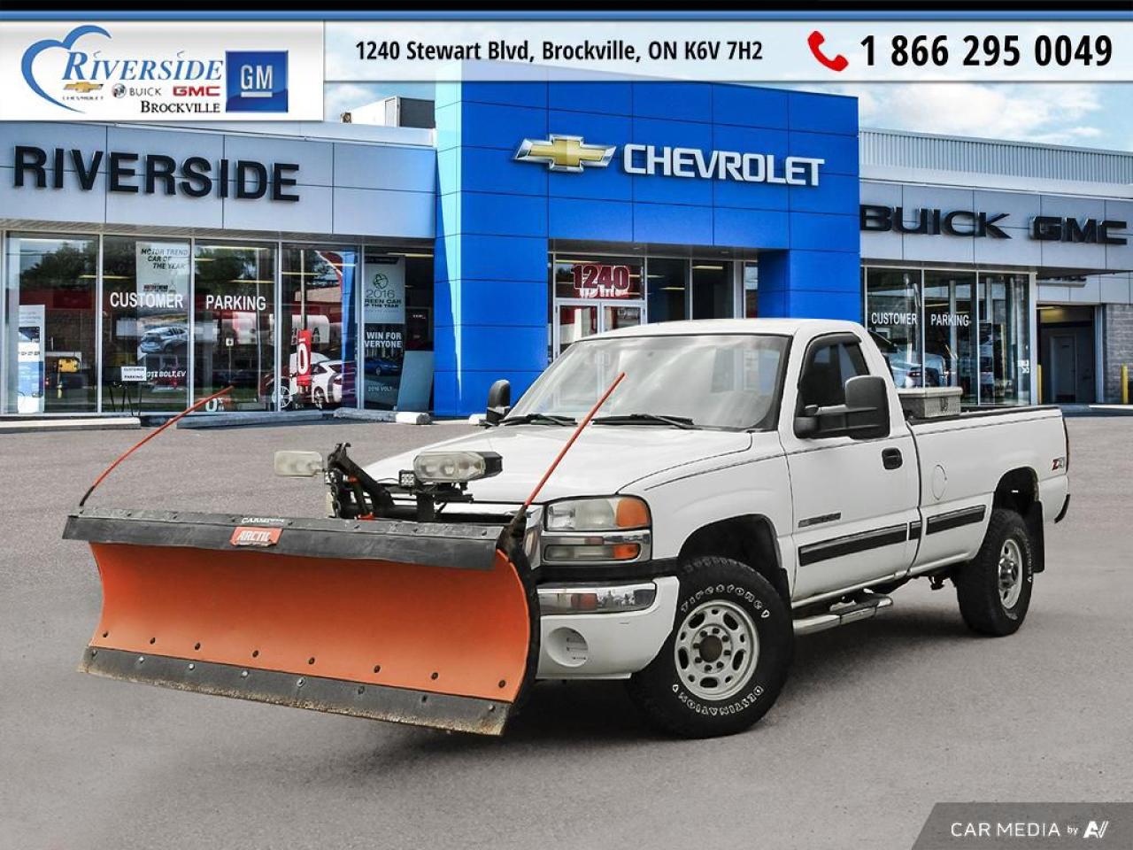 Used 2006 GMC Sierra 2500 HD SL for sale in Brockville, ON