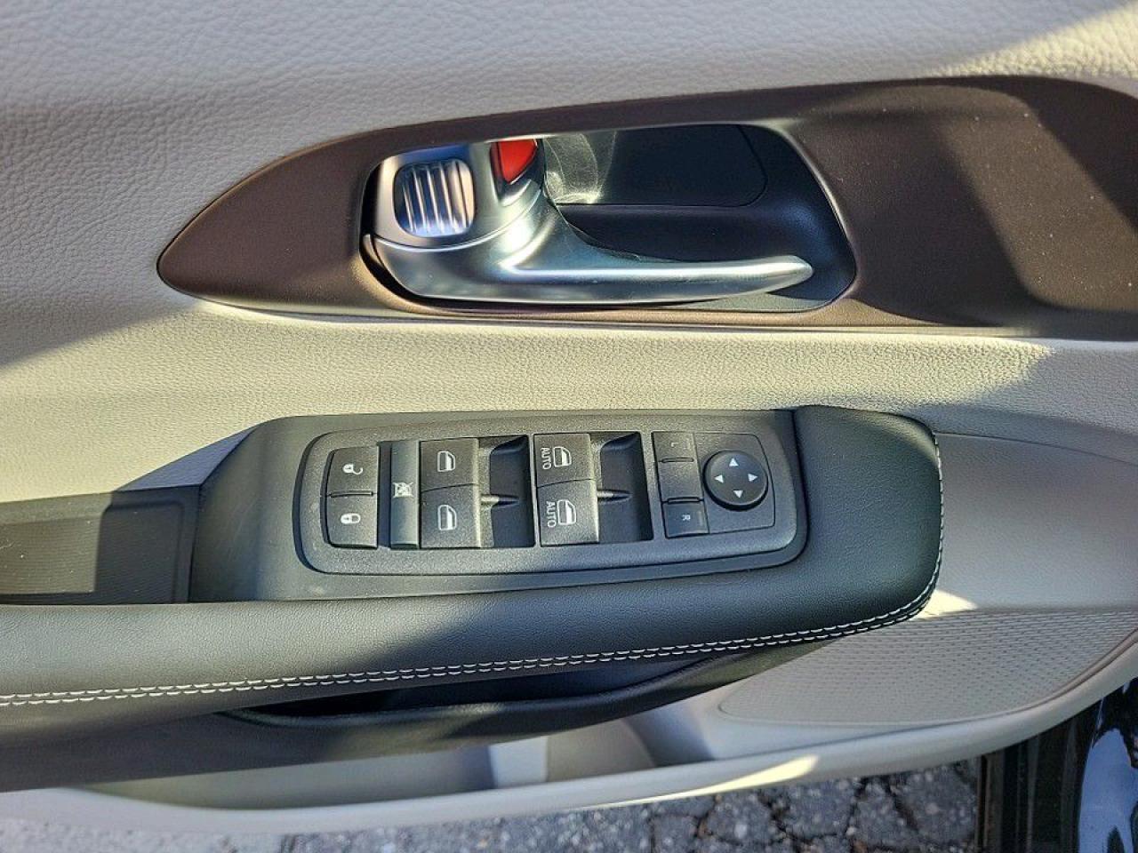 12525300