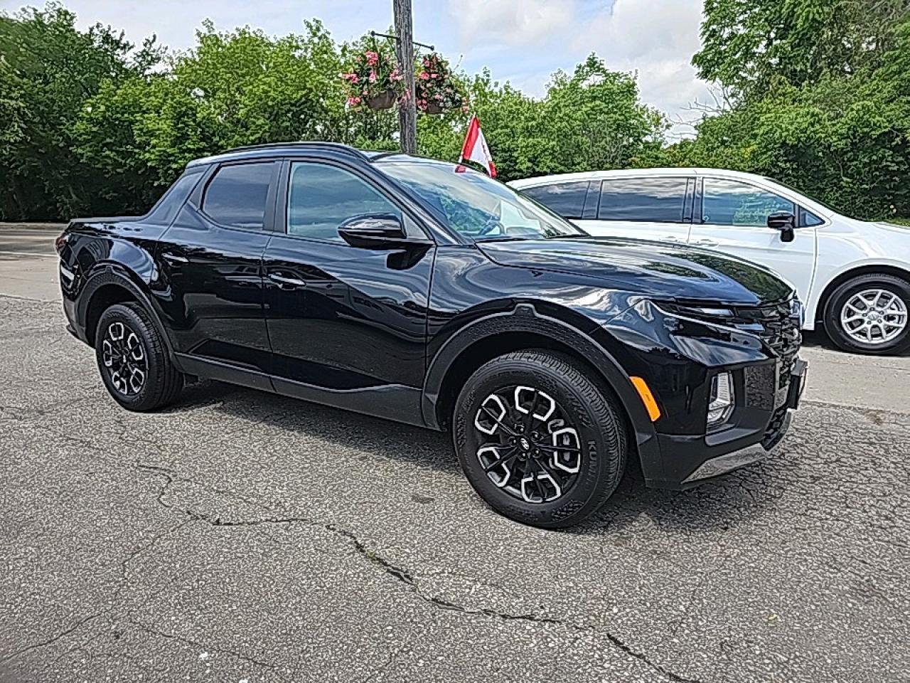 2024 Hyundai Santa Cruz Preferred Super low kms Photo4