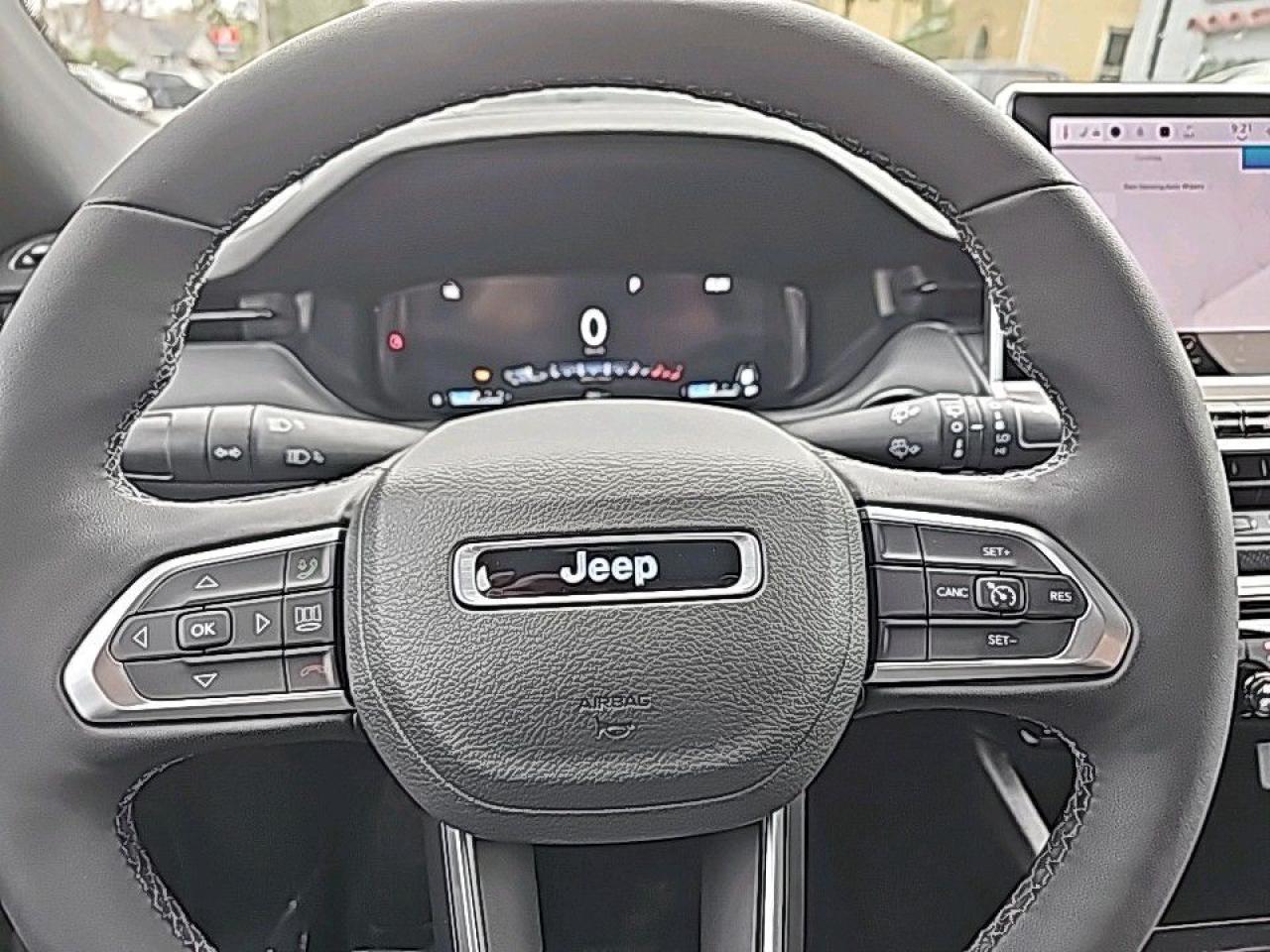 12525372