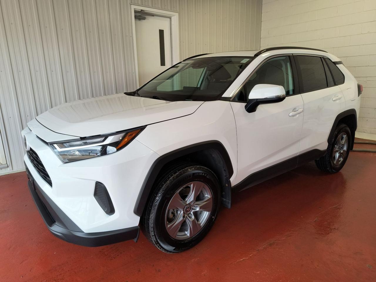 Used 2022 Toyota RAV4 XLE for sale in Pembroke, ON