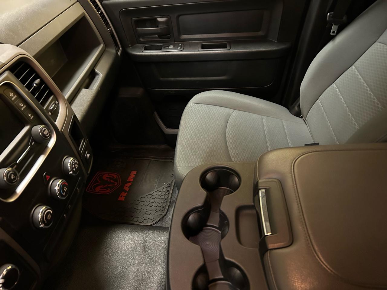 2014 RAM 1500 ST - Photo #10
