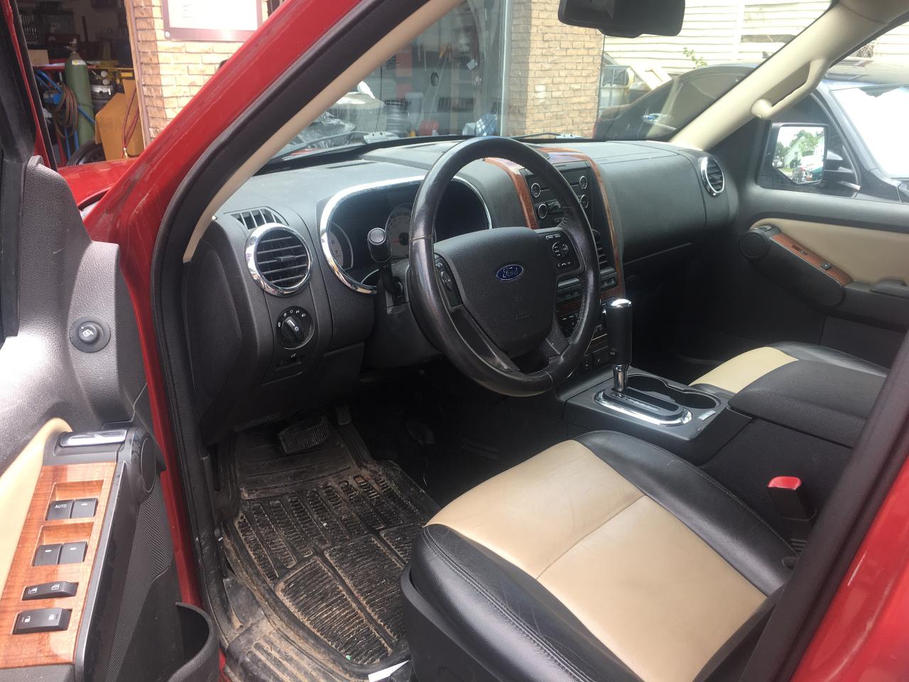 2010 Ford Explorer 4WD 4dr V6 Eddie Bauer - Photo #2