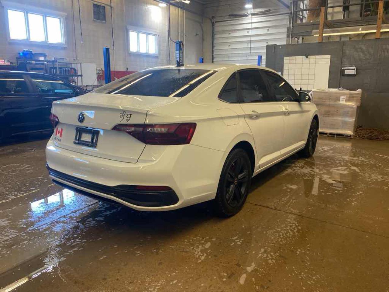 2023 Volkswagen Jetta SE - Photo #4