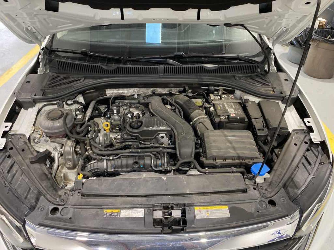 2023 Volkswagen Jetta SE - Photo #7