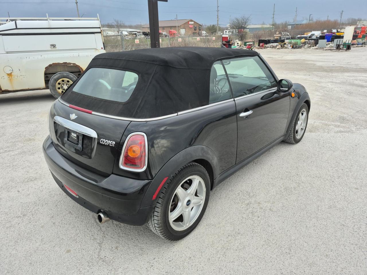 2010 MINI Cooper  - Photo #4