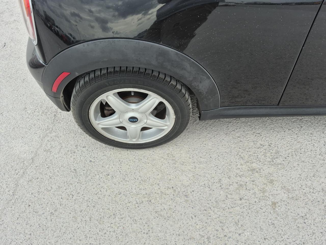 2010 MINI Cooper  - Photo #17