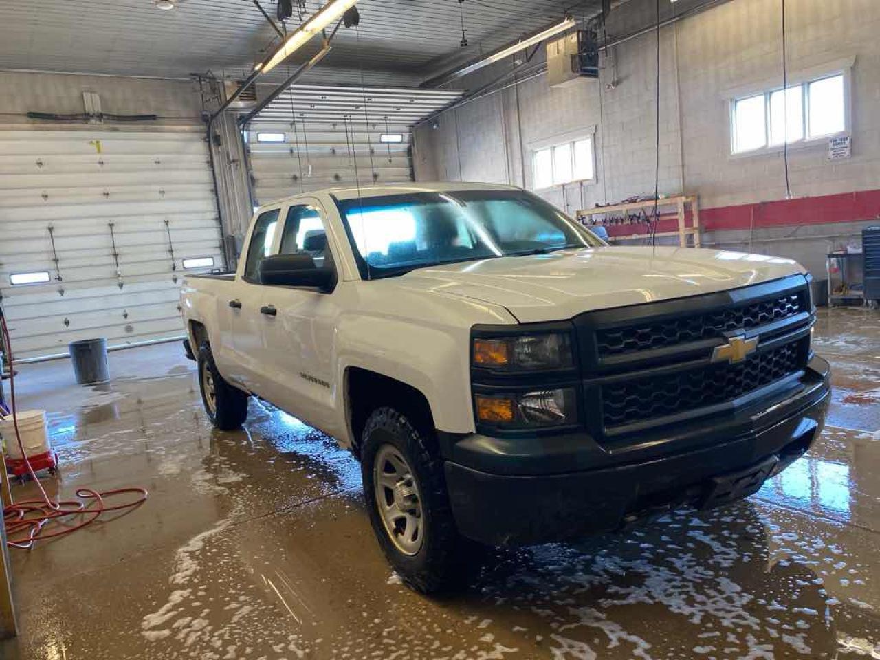 2014 Chevrolet Silverado 1500  - Photo #3