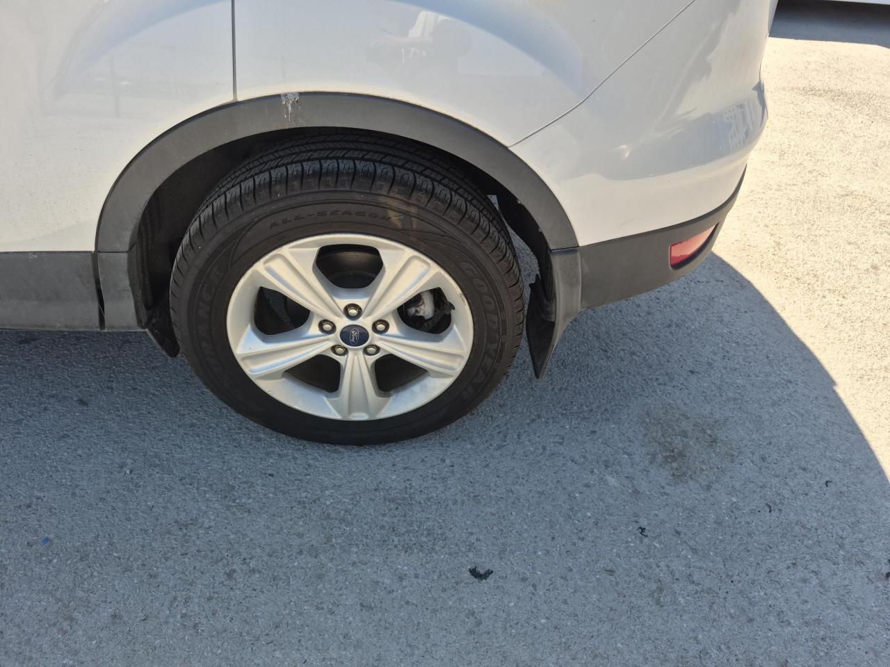 2016 Ford Escape SE - Photo #16