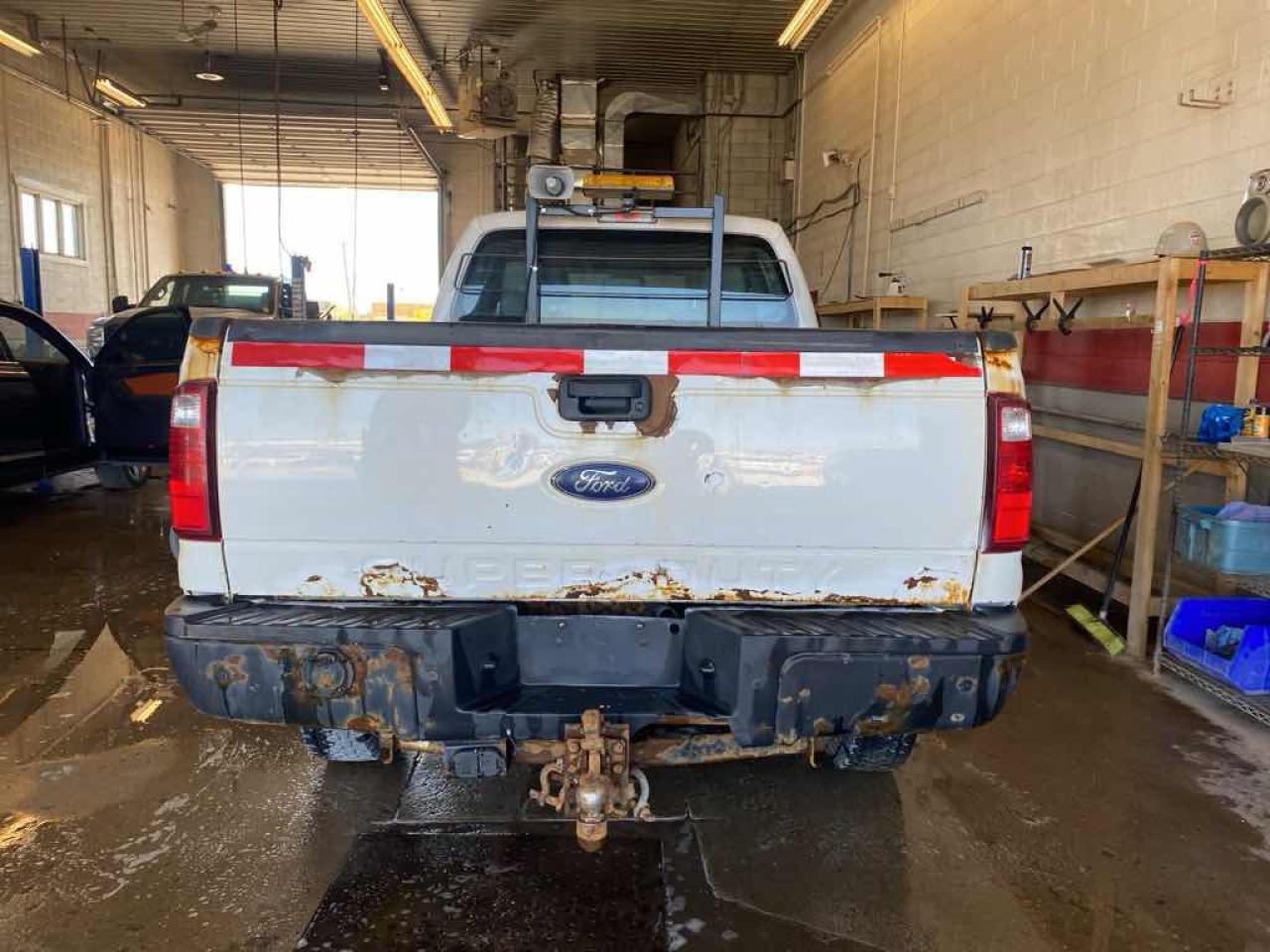 2015 Ford F-250 Super Duty - Photo #5