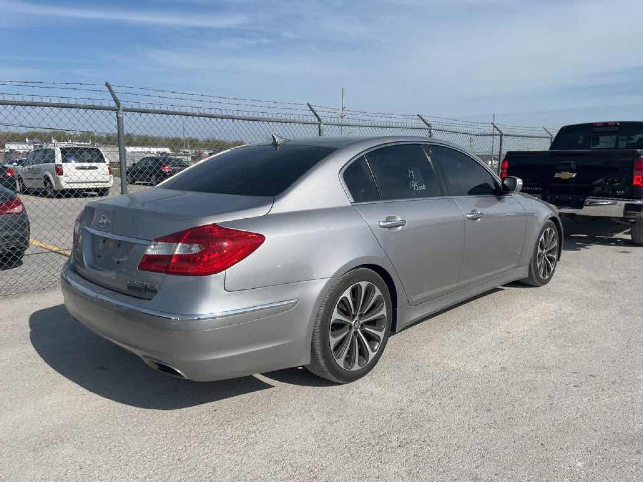 2013 Hyundai Genesis 5.0L - Photo #4