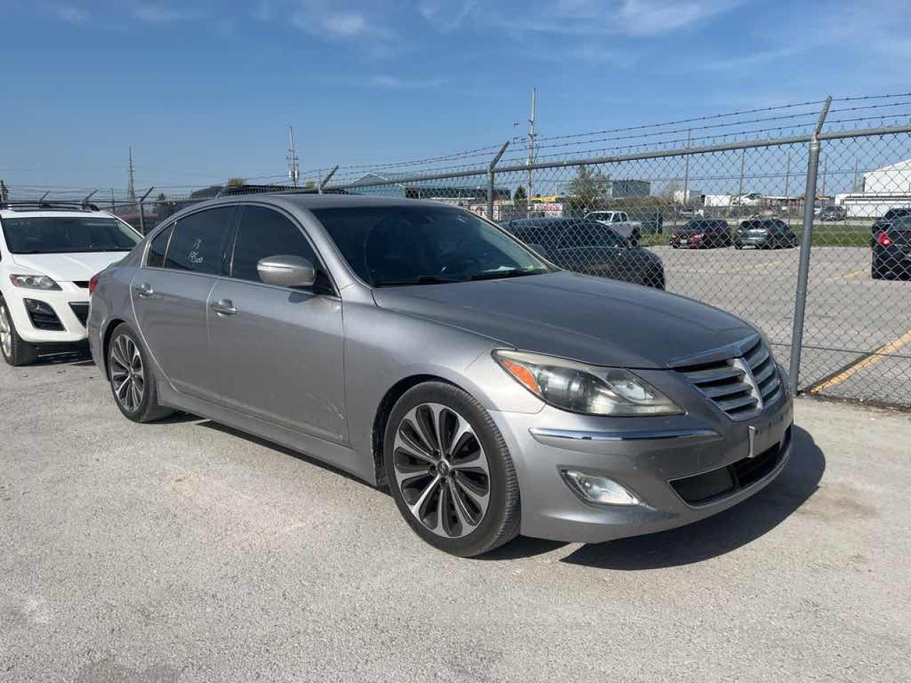 2013 Hyundai Genesis 5.0L - Photo #3