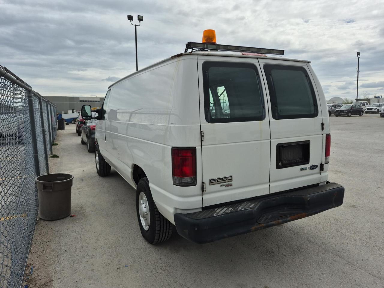2011 Ford E-250 Econoline - Photo #6