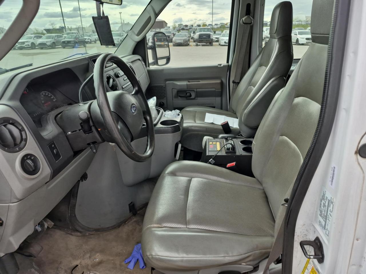 2011 Ford E-250 Econoline - Photo #8