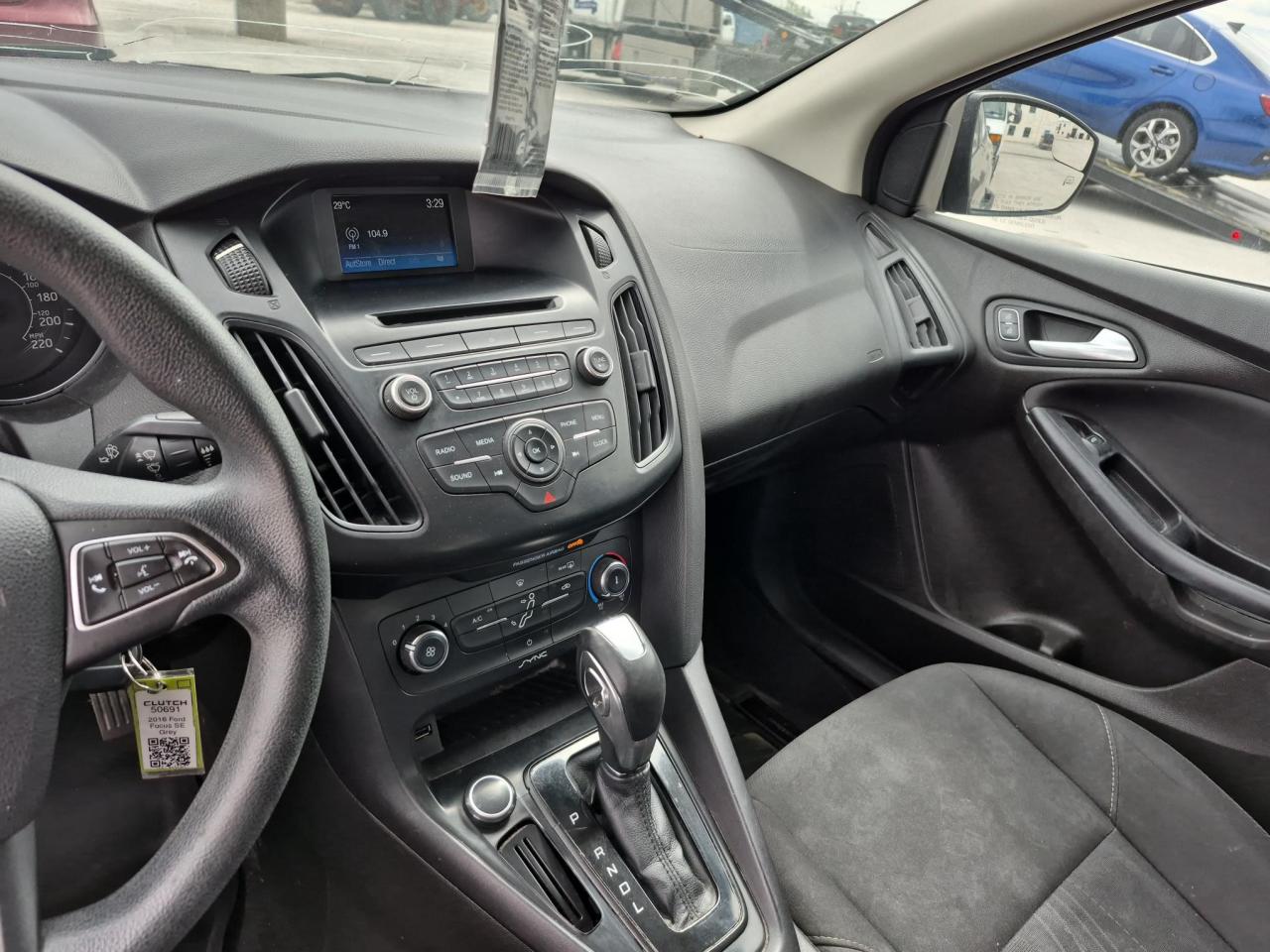 2016 Ford Focus SE - Photo #10