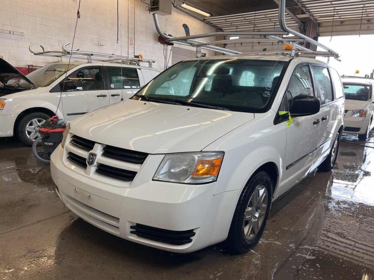2010 Dodge Grand Caravan C. V - Photo #1