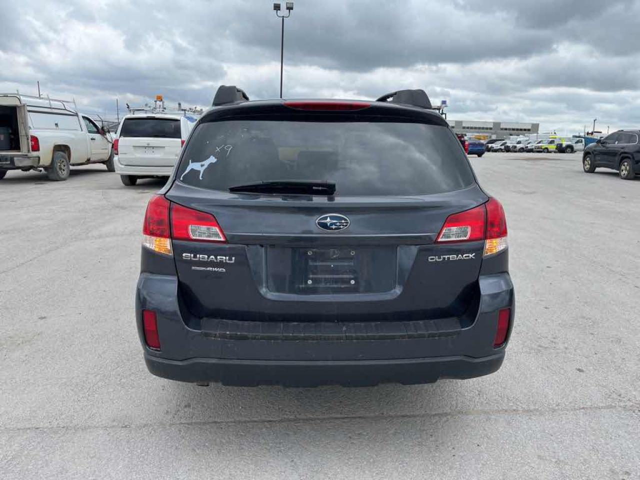 2011 Subaru Outback 2.5I Limit - Photo #5