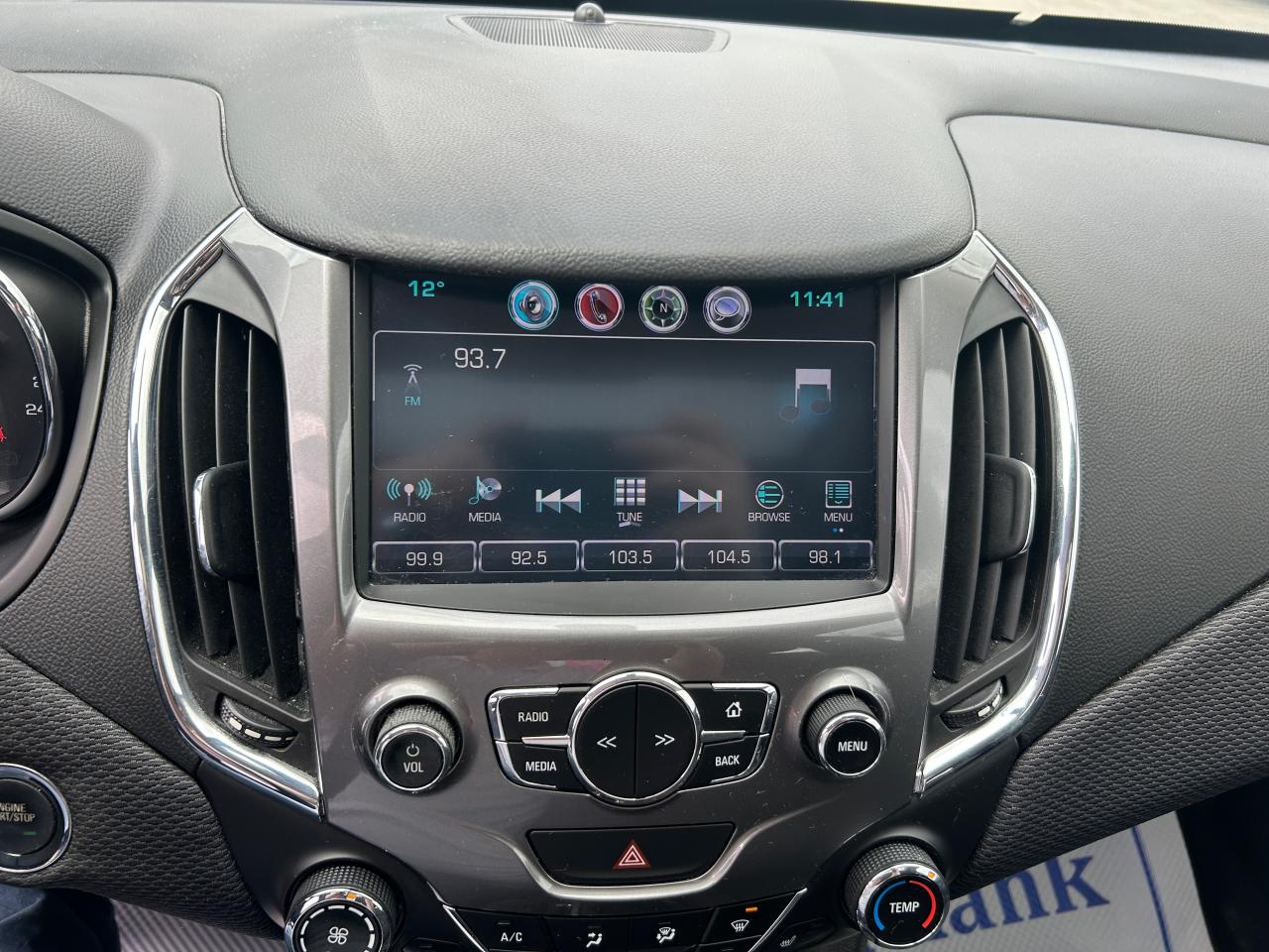 2016 Chevrolet Cruze LT - Photo #5