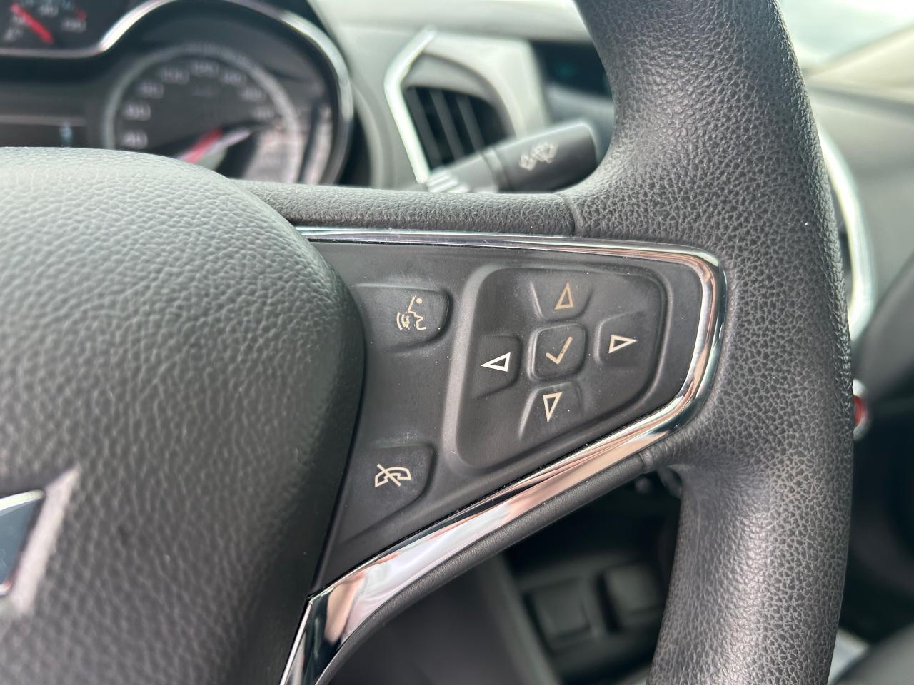 2016 Chevrolet Cruze LT - Photo #11