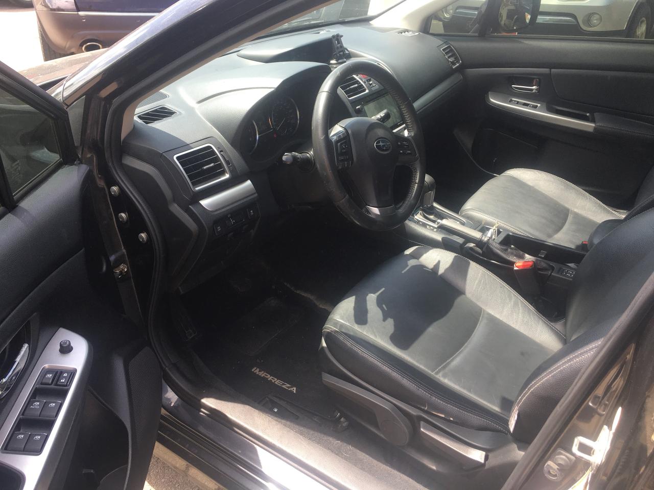2016 Subaru Impreza 2.0i w/Limited & Tech Pkg (Nav & R.Cam) - Photo #2