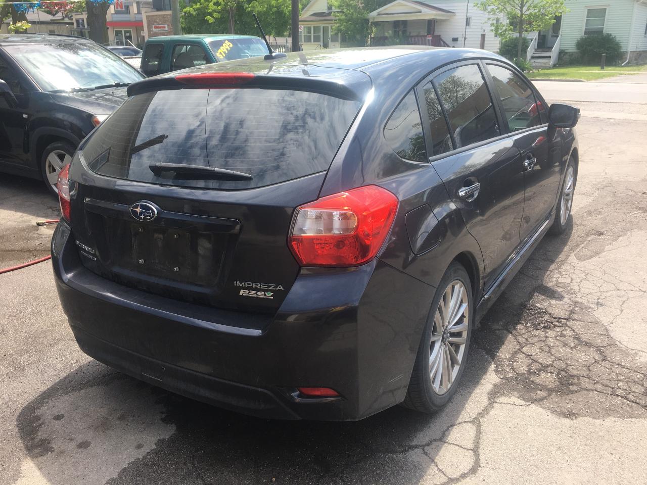 2016 Subaru Impreza 2.0i w/Limited & Tech Pkg (Nav & R.Cam) - Photo #3