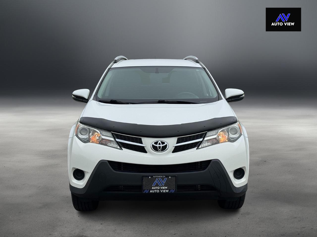 2015 Toyota RAV4 LE **MICHELIN DEFENDER TIRES**SUPER CLEAN** - Photo #2