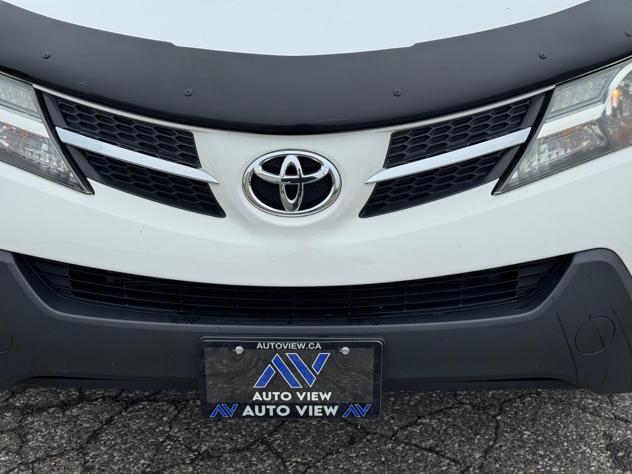 2015 Toyota RAV4 LE **MICHELIN DEFENDER TIRES**SUPER CLEAN** - Photo #10