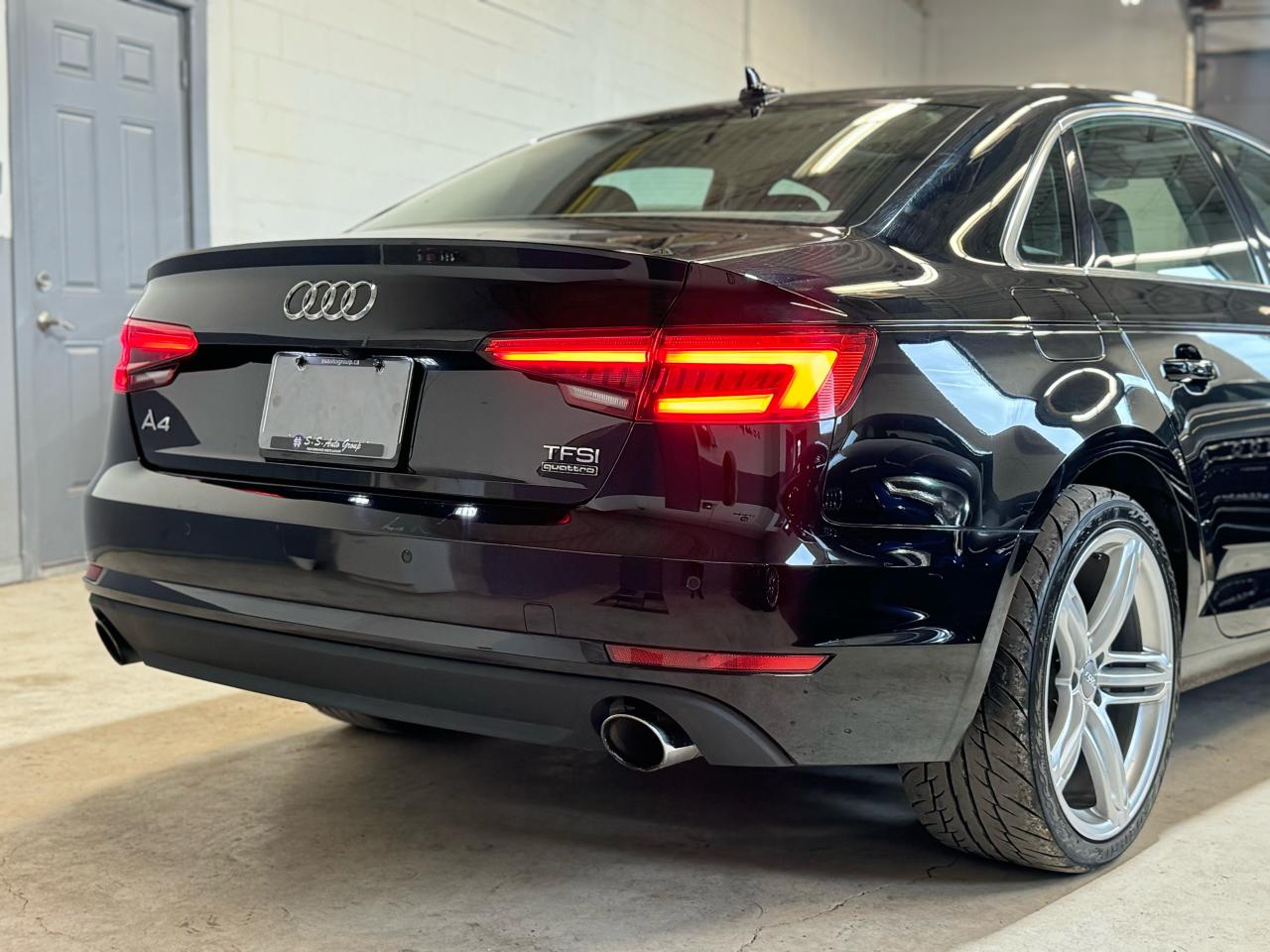 2017 Audi A4 NAV|BACKUP|CARPLAY|PRE SENSE|SUNROOF| - Photo #31