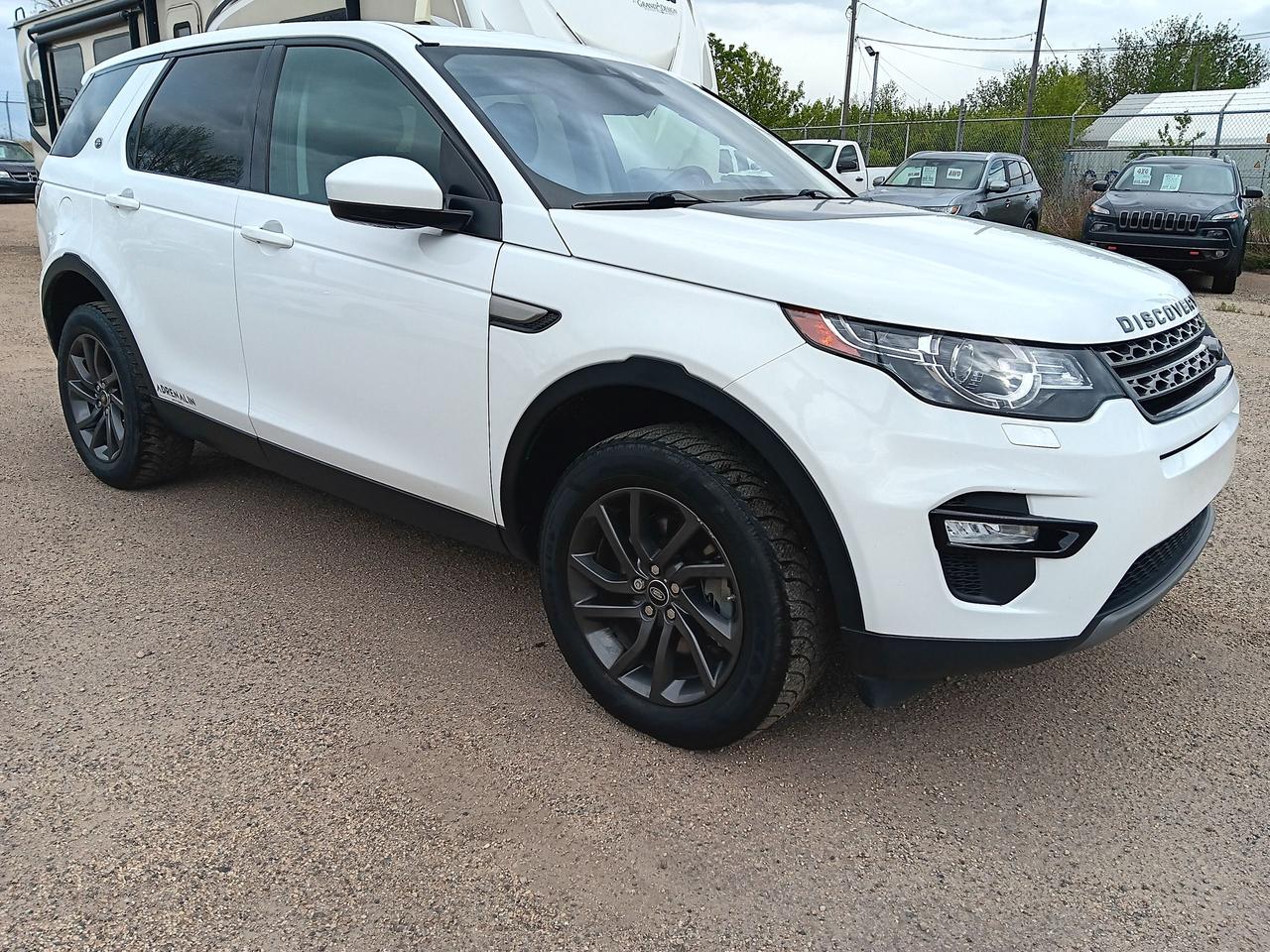 2017 Land Rover Discovery Sport AWD, Leather, Nav, BU Cam, Htd Steering & Seats,
