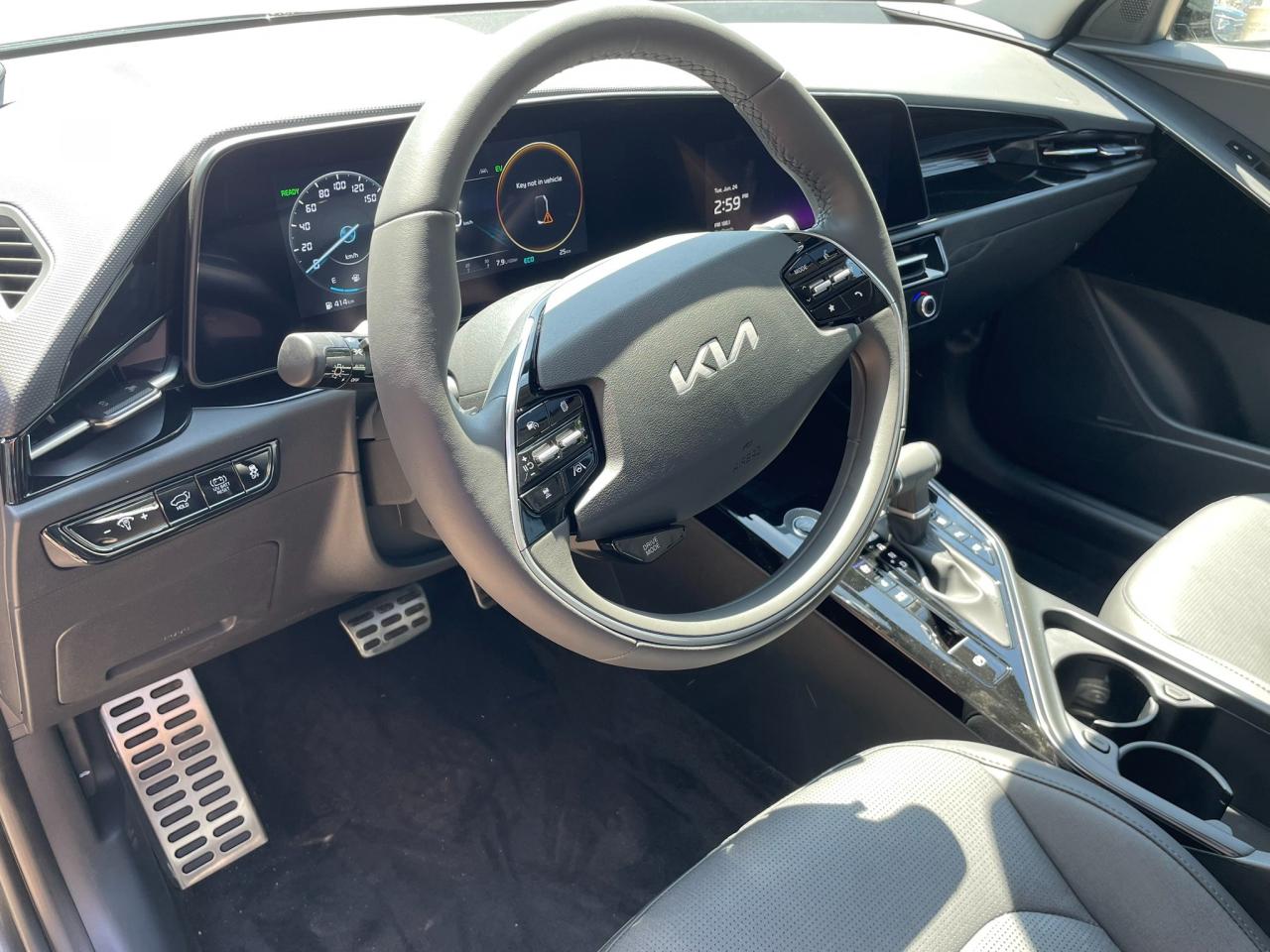 2025 Kia NIRO SX Photo