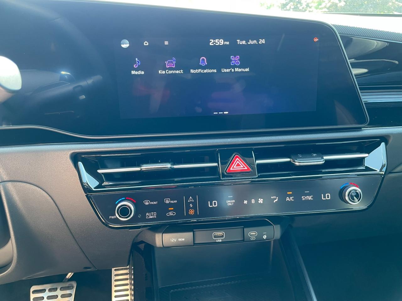 2025 Kia NIRO SX Photo