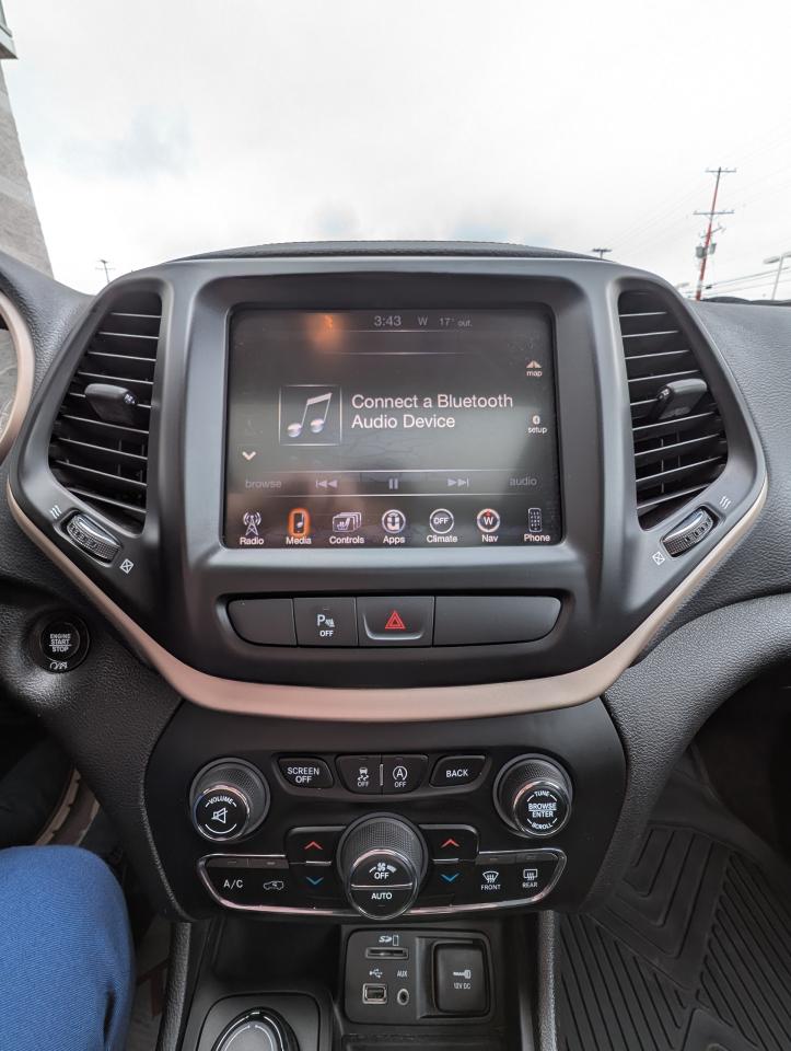 2017 Jeep Cherokee Limited Photo