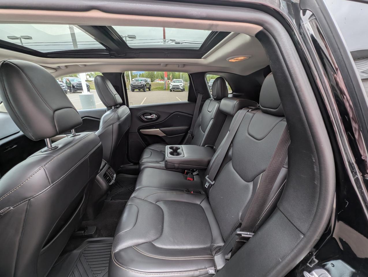 2017 Jeep Cherokee Limited Photo