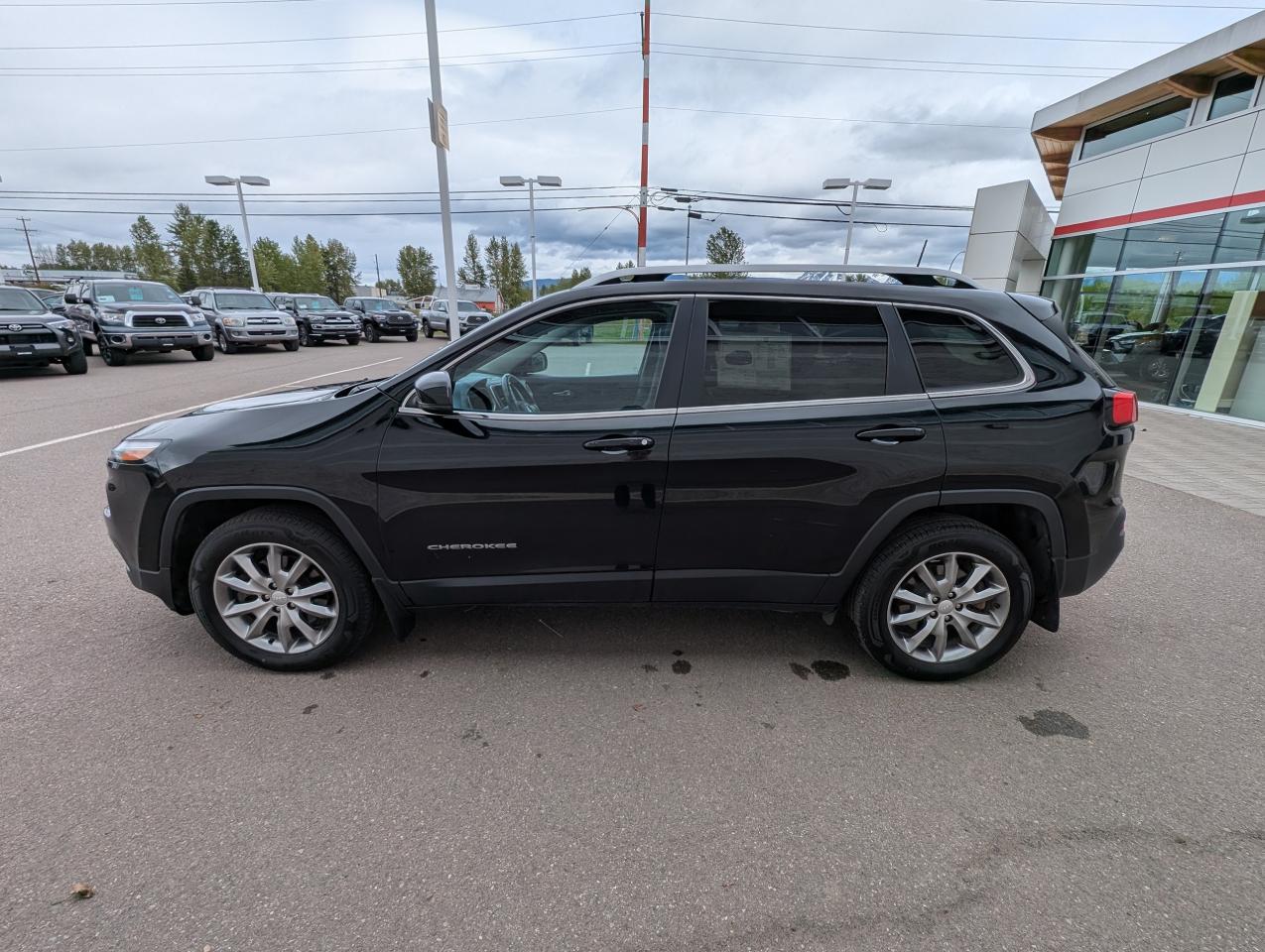 2017 Jeep Cherokee Limited Photo3