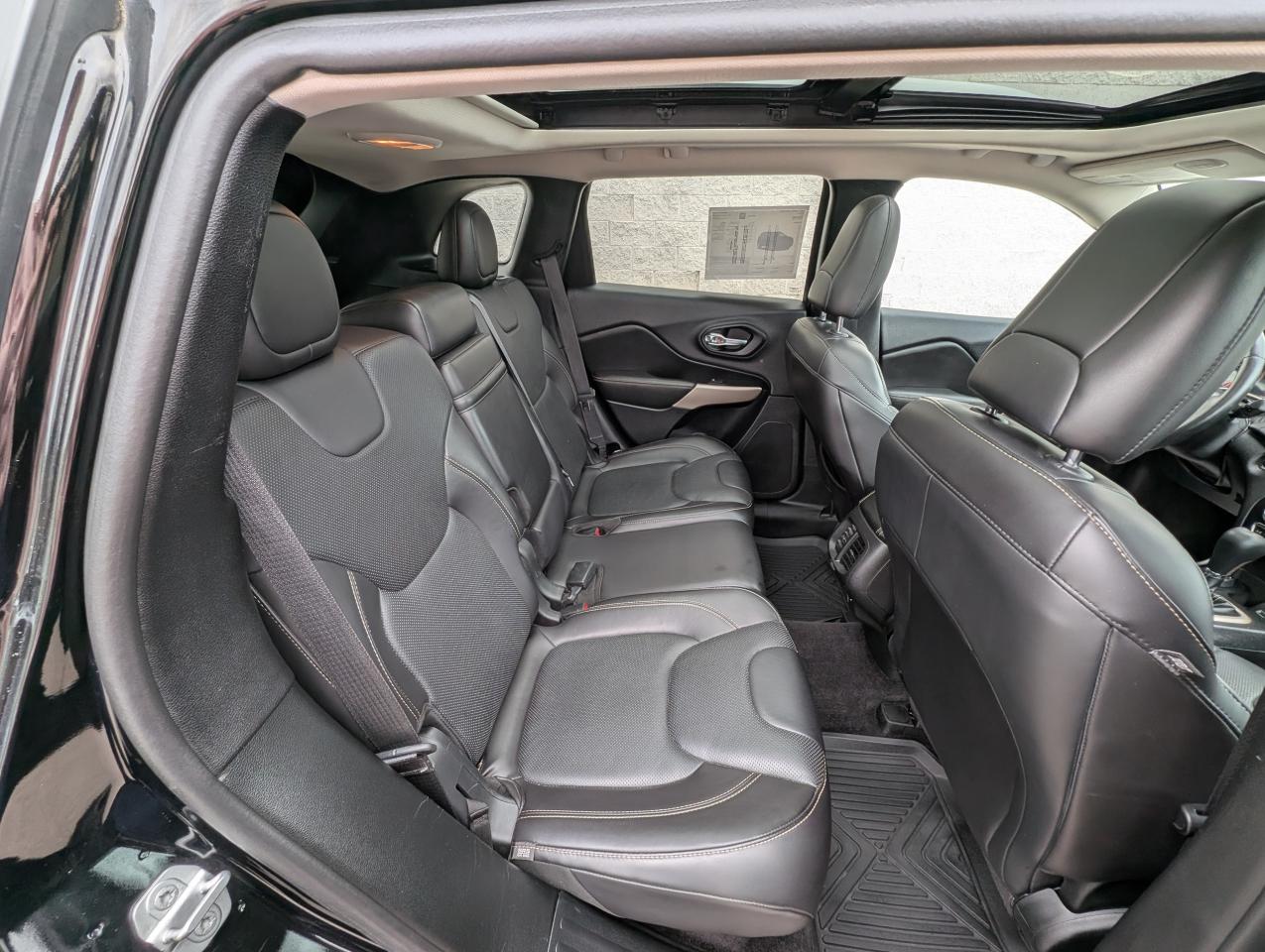 2017 Jeep Cherokee Limited Photo