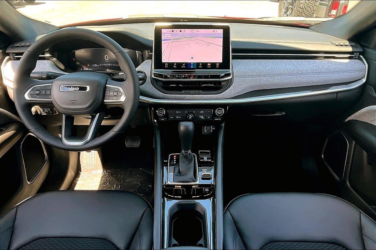 2025 Jeep Compass NORTH 4X4 | Pwr Liftgate " 10.1" Touchscreen | Nav Photo
