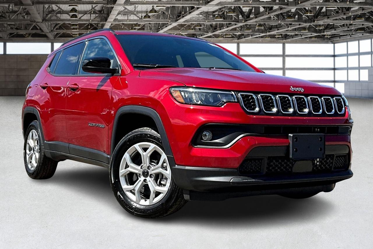 2025 Jeep Compass NORTH 4X4 | Pwr Liftgate " 10.1" Touchscreen | Nav Photo