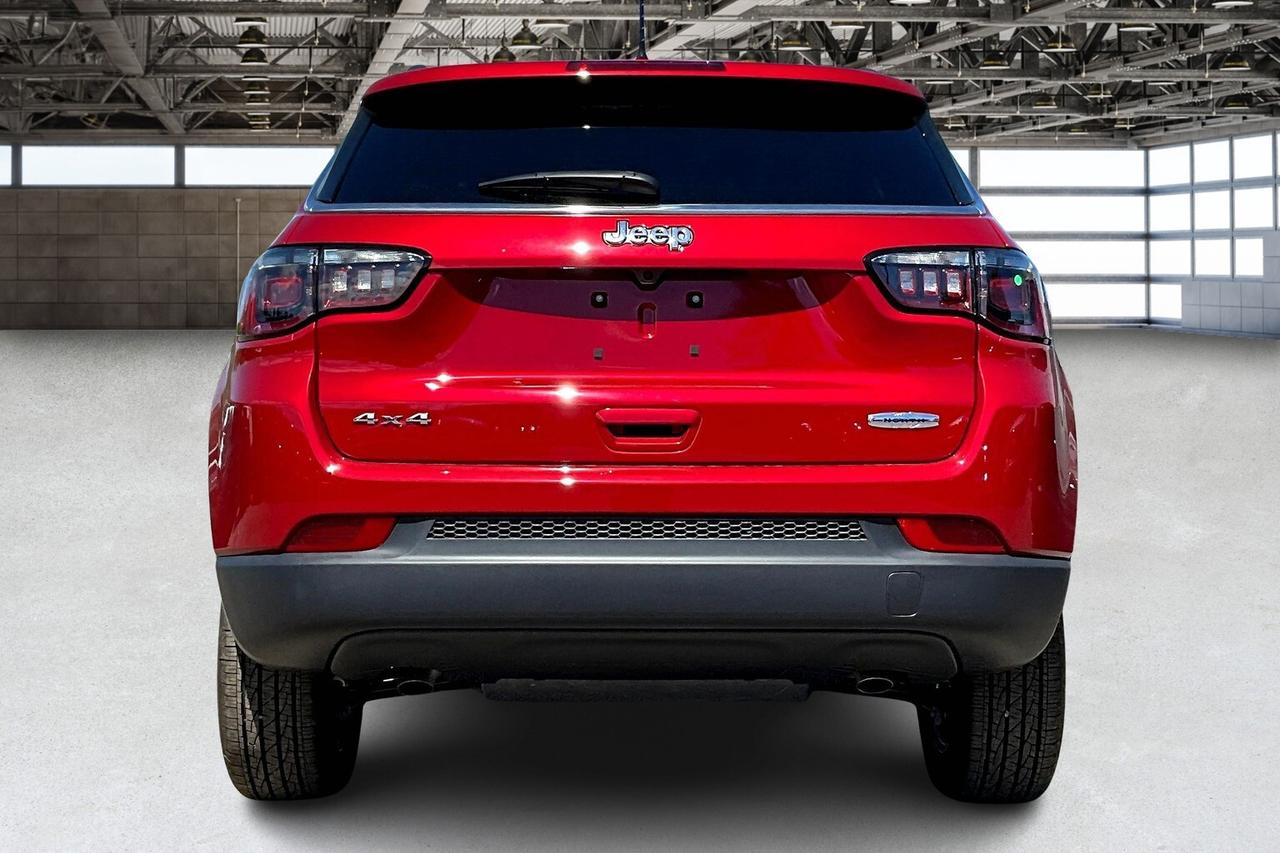2025 Jeep Compass NORTH 4X4 | Pwr Liftgate " 10.1" Touchscreen | Nav Photo