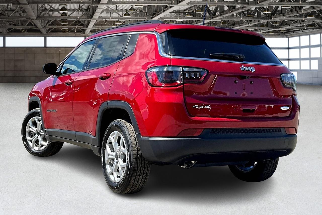 2025 Jeep Compass NORTH 4X4 | Pwr Liftgate " 10.1" Touchscreen | Nav Photo