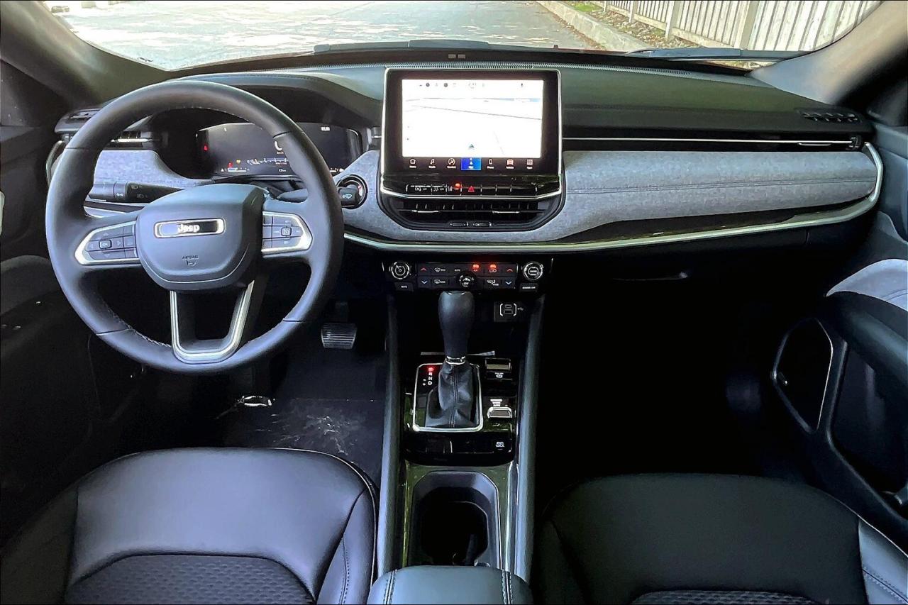 2025 Jeep Compass NORTH 4X4 | Sun Sound & Conv Grp | 4x4 Photo4