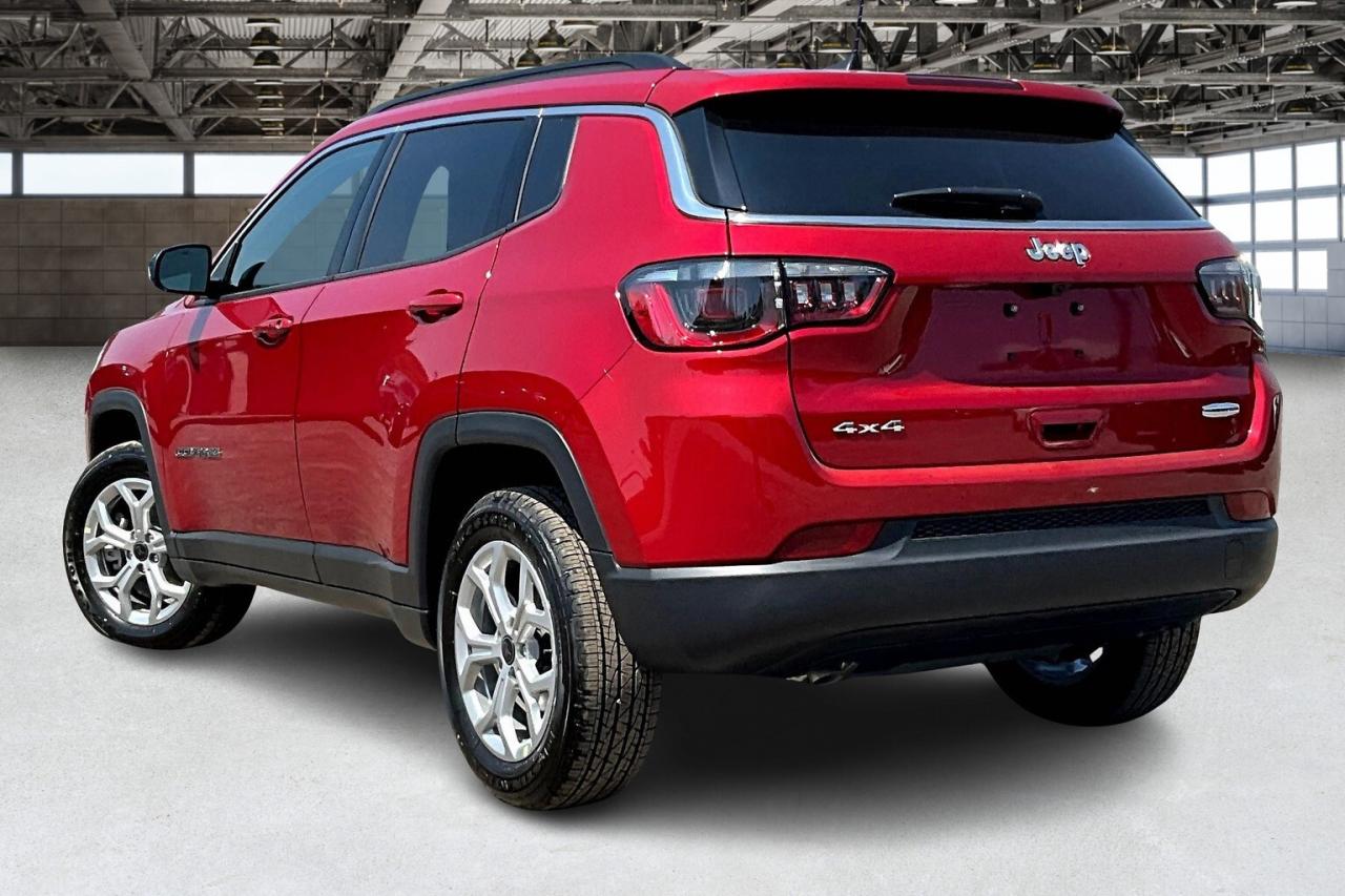 2025 Jeep Compass NORTH 4X4 | Sun Sound & Conv Grp | 4x4 Photo