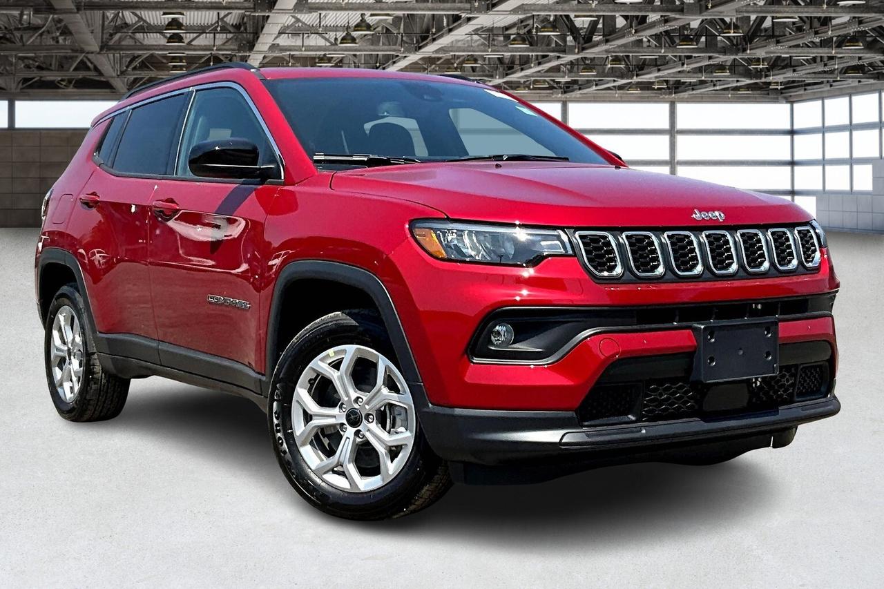 2025 Jeep Compass NORTH 4X4 | Sun Sound & Conv Grp | 4x4 Photo