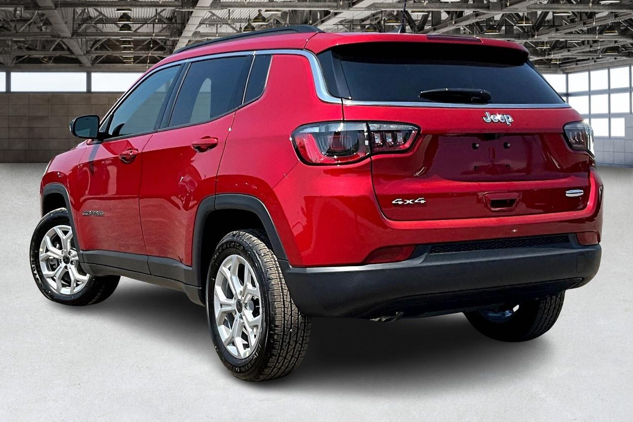 2025 Jeep Compass NORTH 4X4 | Sun Sound & Conv Grp | 4x4 Photo