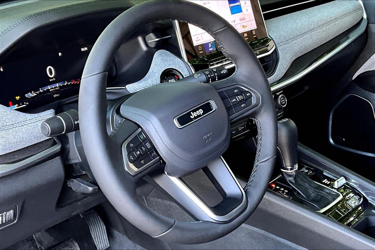 2025 Jeep Compass NORTH 4X4 | Sun Sound & Conv Grp | 4x4 Photo