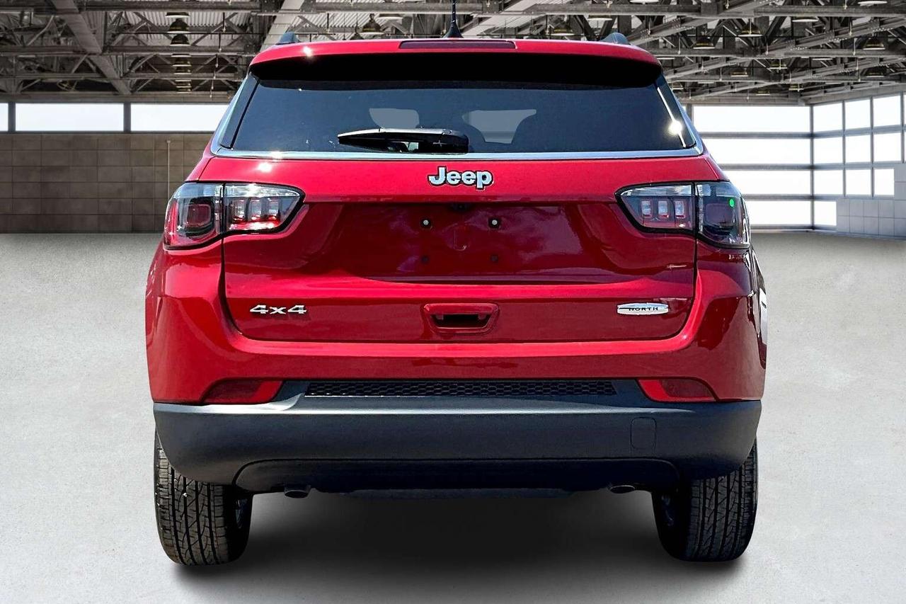 2025 Jeep Compass NORTH 4X4 | Sun Sound & Conv Grp | 4x4 Photo