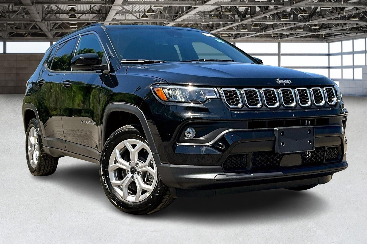 2025 Jeep Compass NORTH 4X4 | Sun Sound & Conv Grp | 4x4 Photo